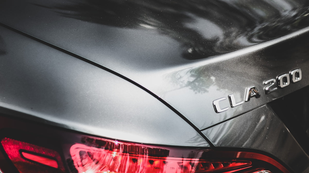 black car with red light
