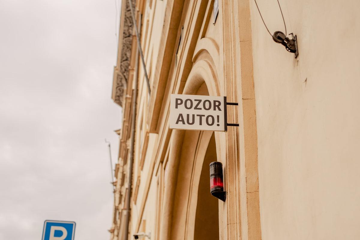 a street sign on the side of a building